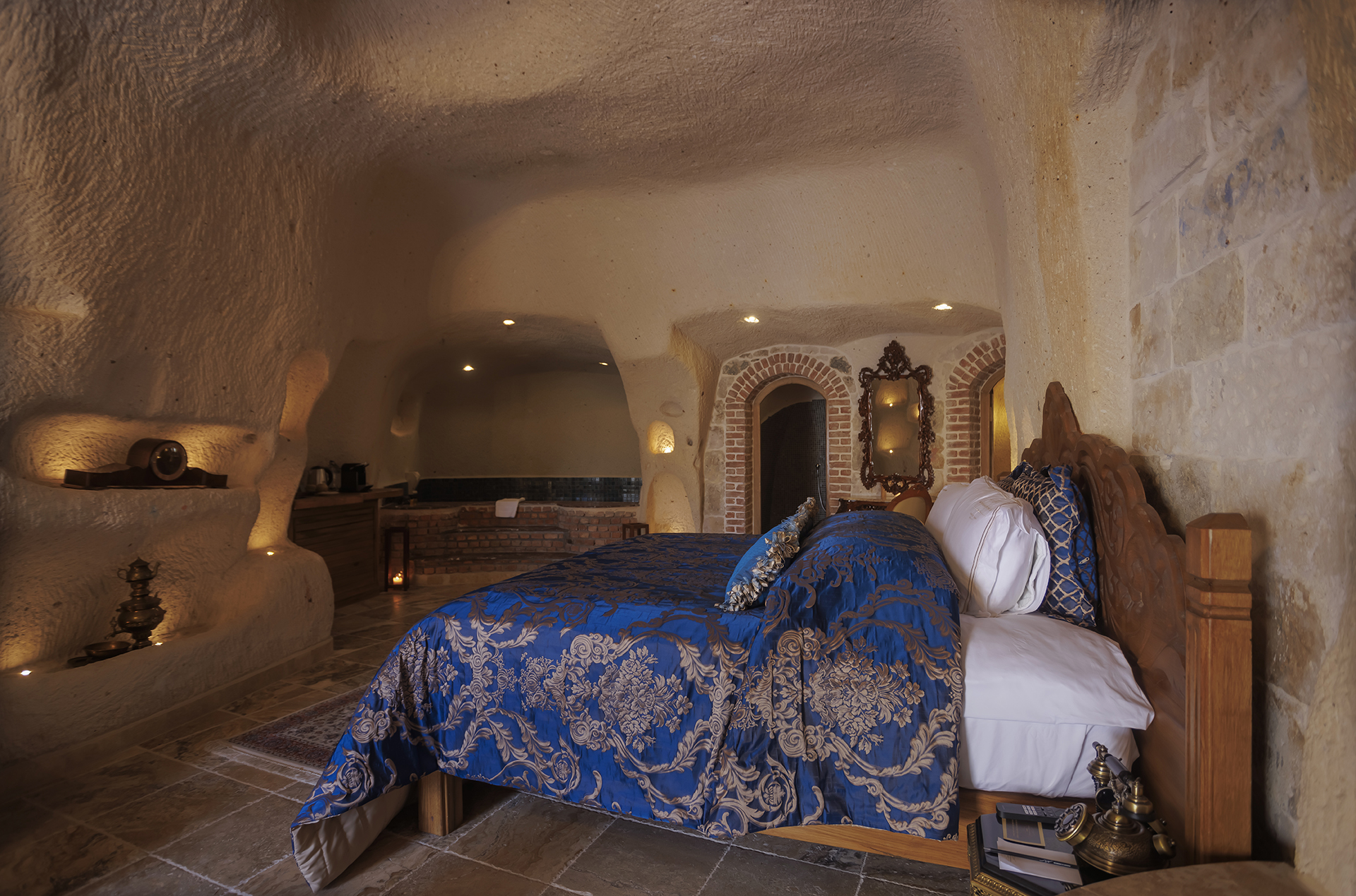 Senior Cave Suite