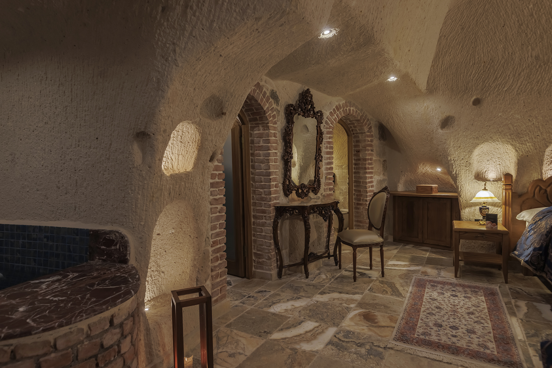 Senior Cave Suite