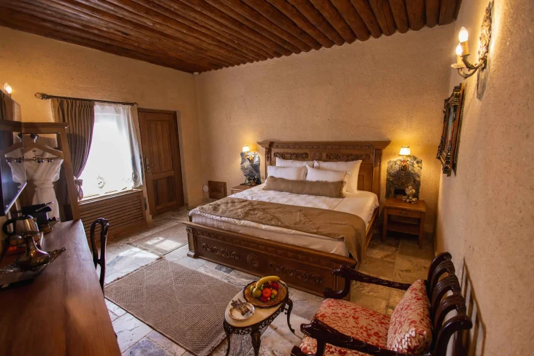 rooms-deluxe-rooms-303-001