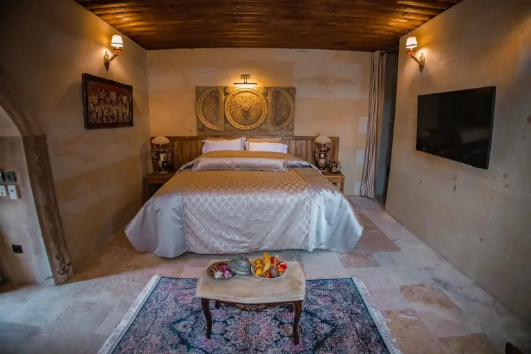 rooms-deluxe-suites-211-005-1600